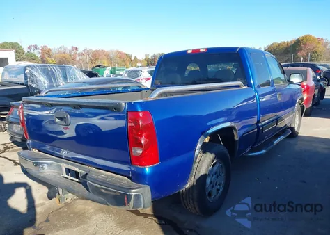 2003 Chevrolet Silverado 1500 Ls z USA, uszkodzony, nr VIN 2GCEC19T831408268